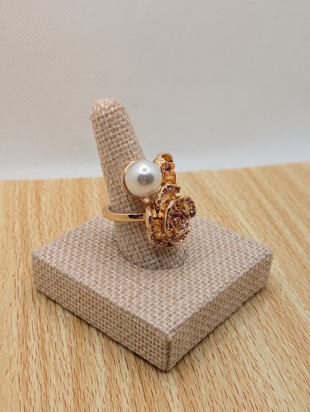 Rose And Pearl Ring - Picture 3 of 5